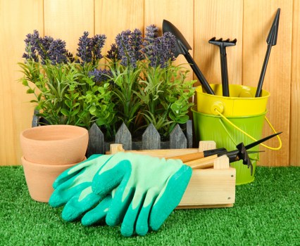 Professional landscaping team in Shoreditch